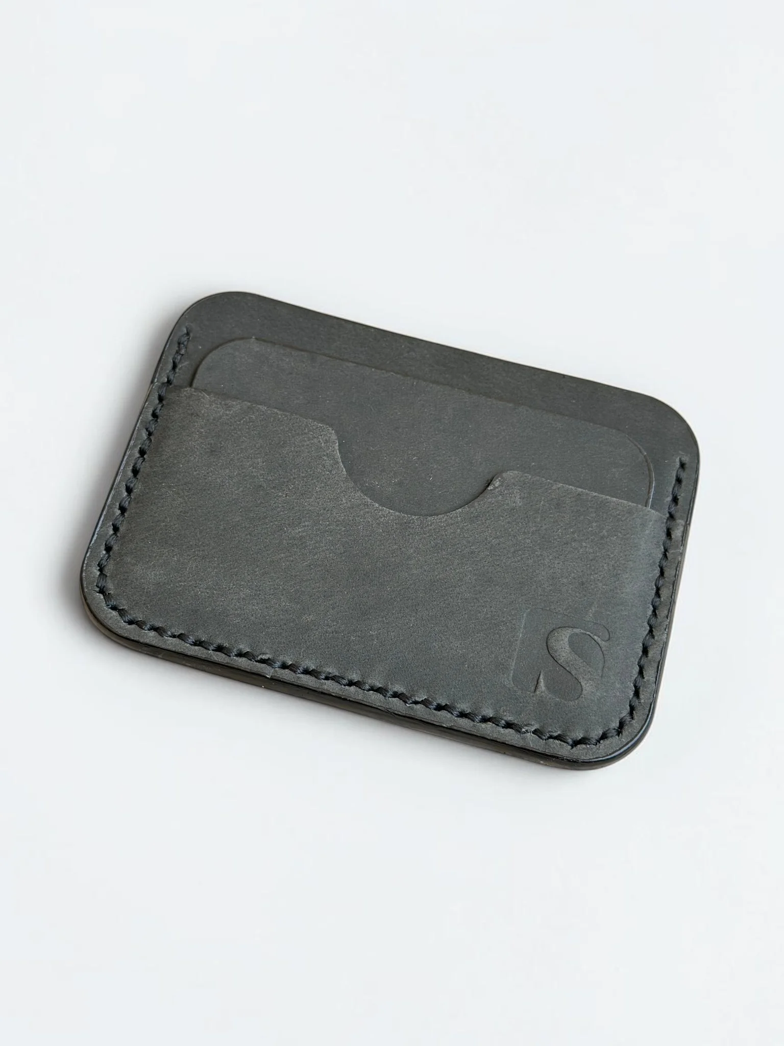 Slim Leather Cardholder (Image 5)