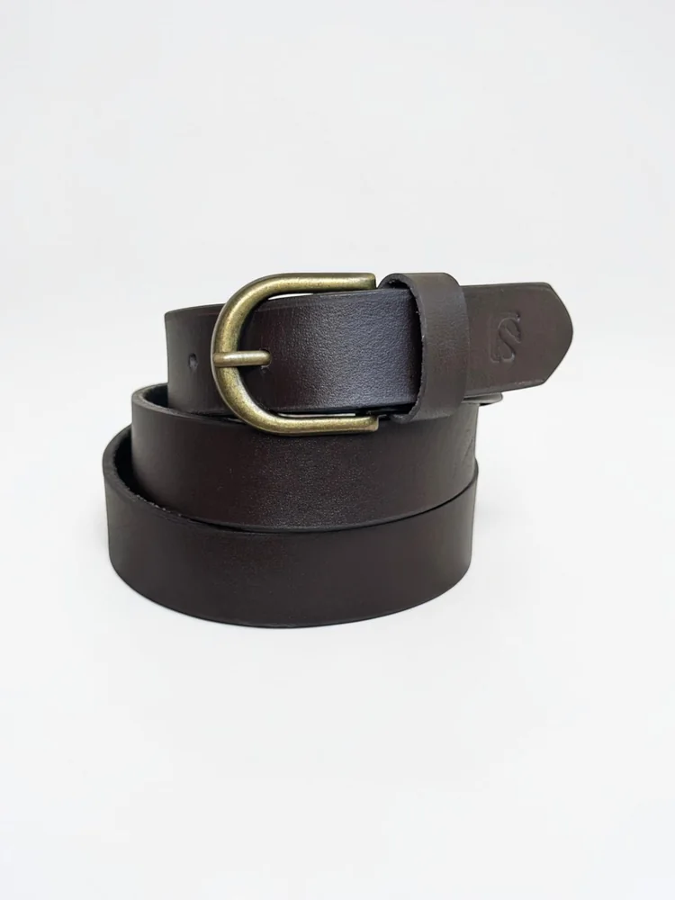Women's Leather Belt with Antique Brass Buckle (Image 5)