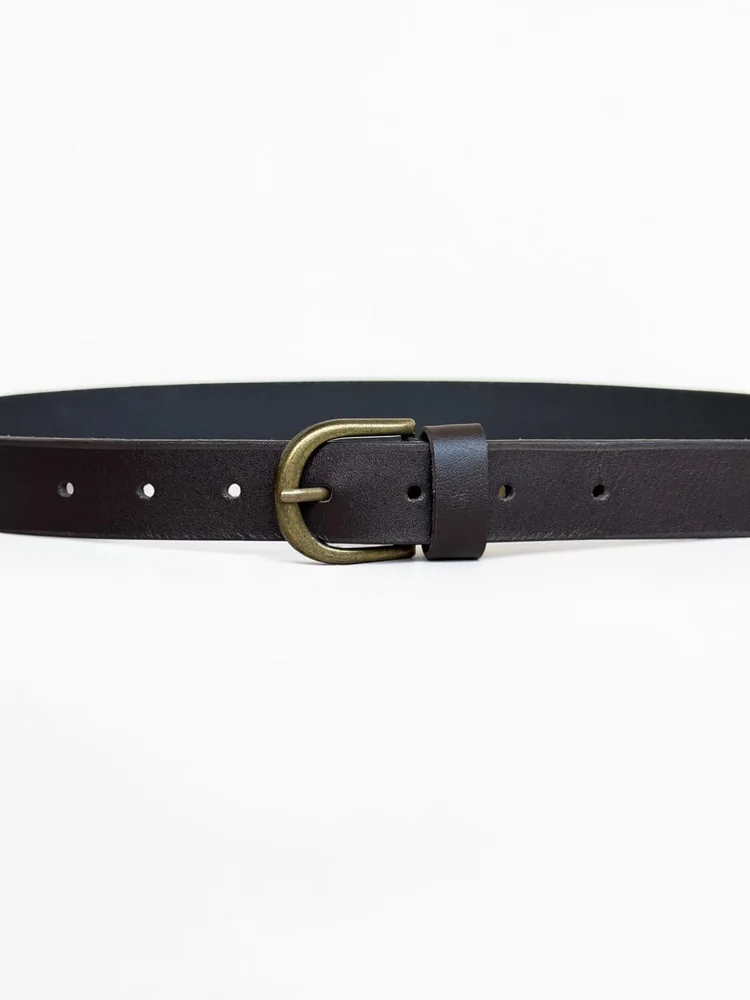 Women's Leather Belt with Antique Brass Buckle (Image 3)