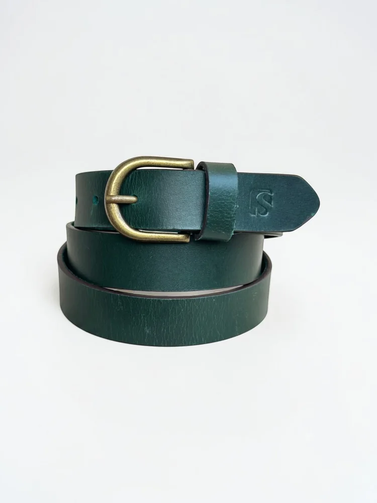 Women's Leather Belt with Antique Brass Buckle (Image 5)