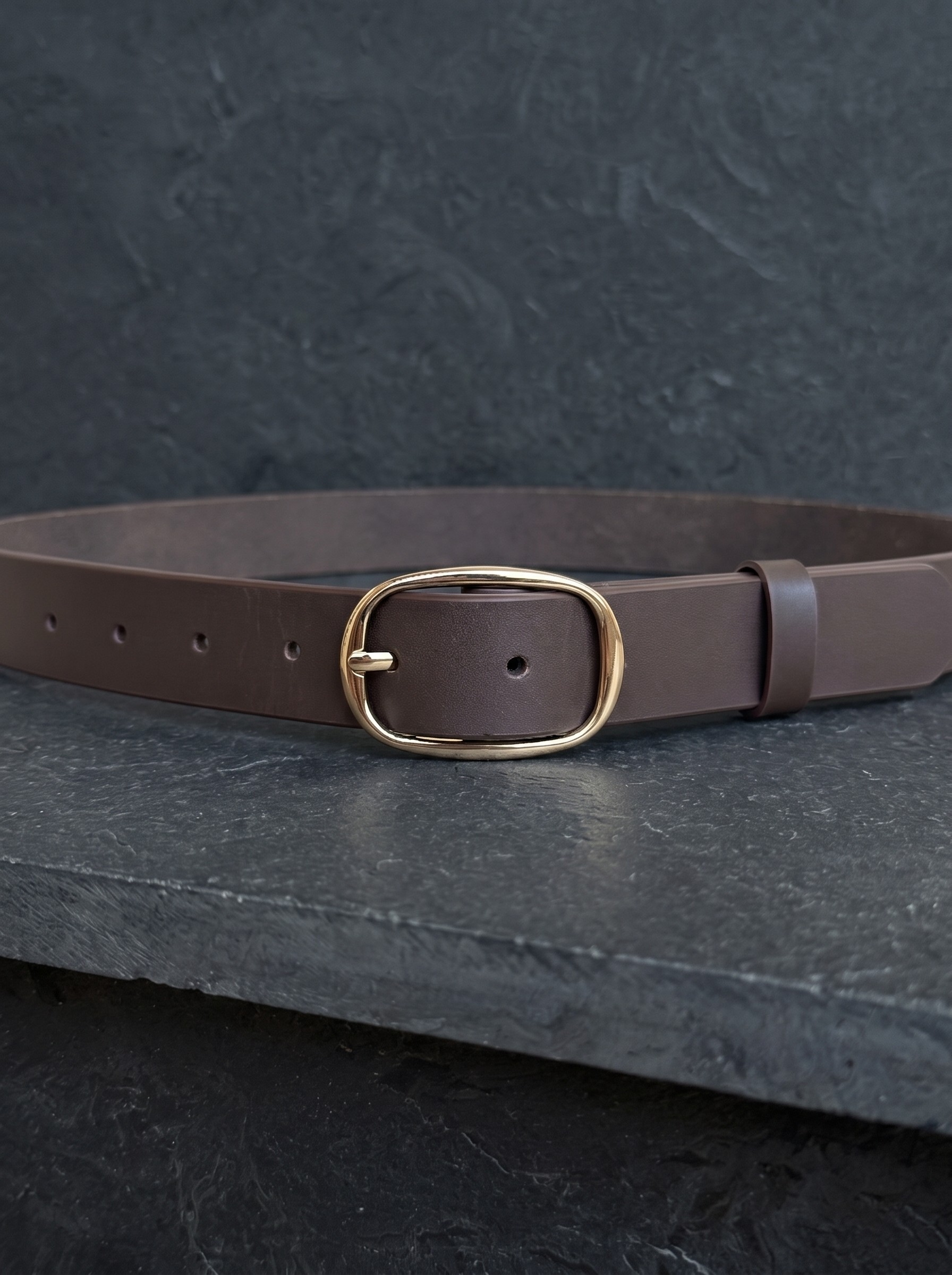 Women's Leather Belt with Gold Oval Buckle