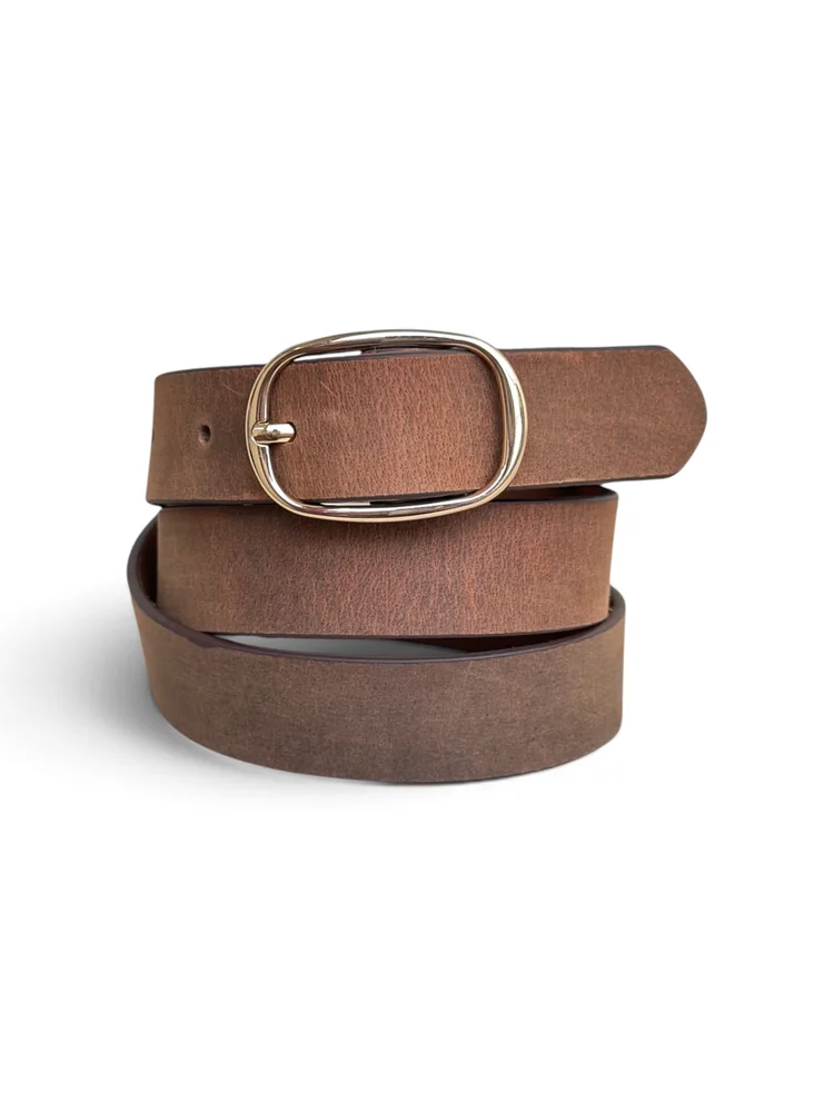Women's Leather Belt with Gold Oval Buckle (Image 5)