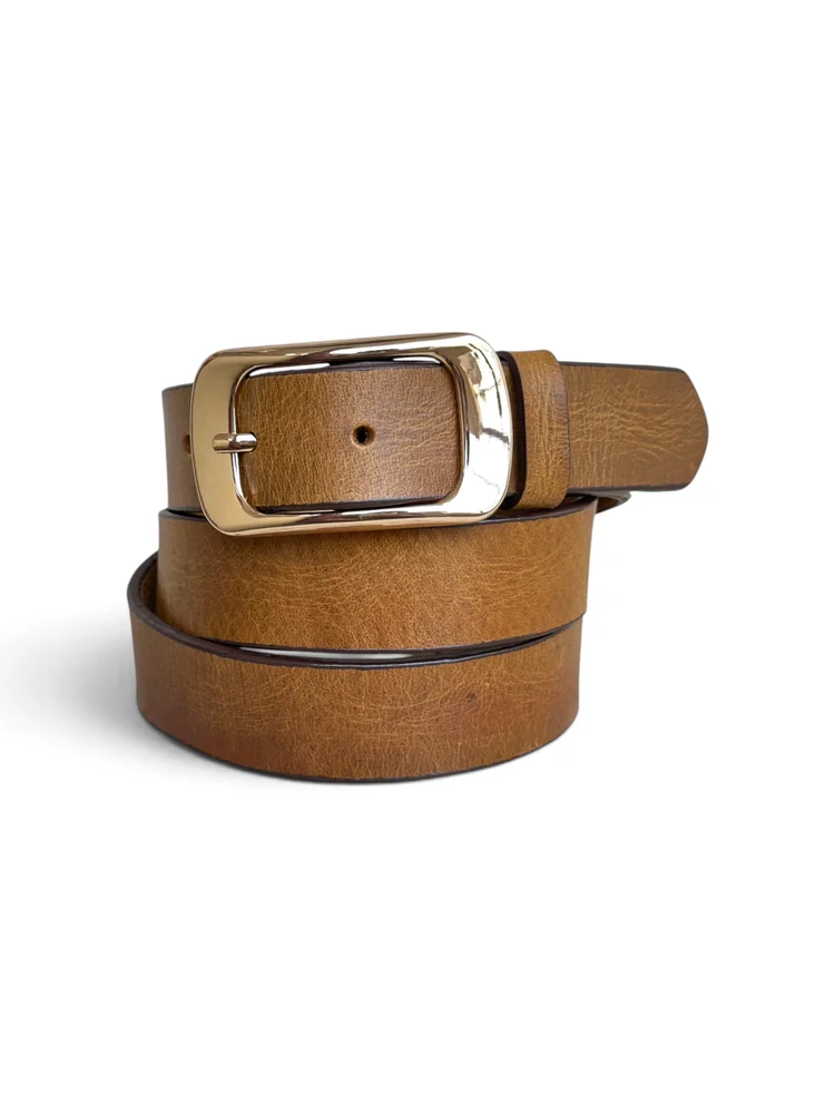 Women's Leather Belt with Gold Rectangular Buckle (Image 5)