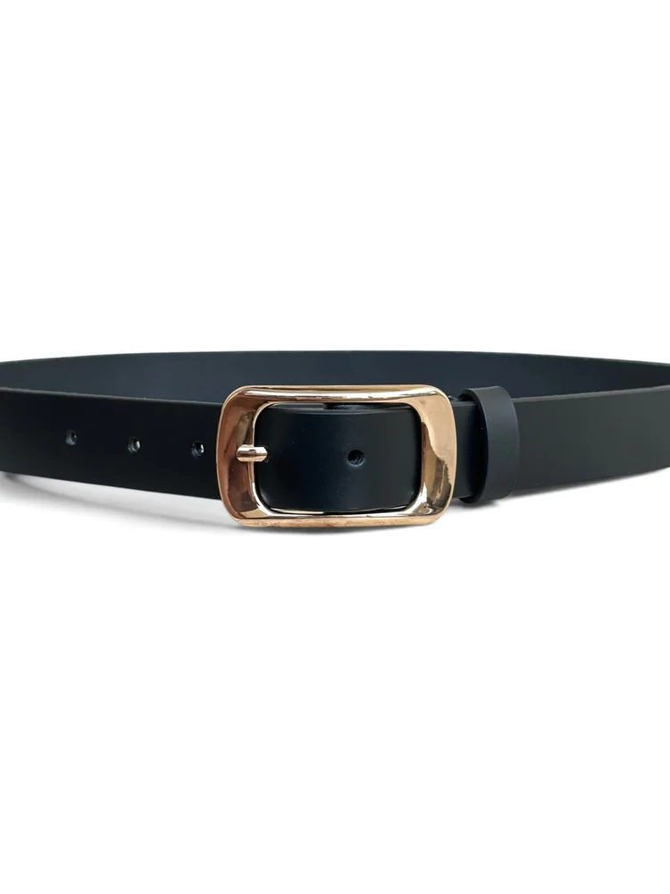 Women's Leather Belt with Gold Rectangular Buckle (Image 4)