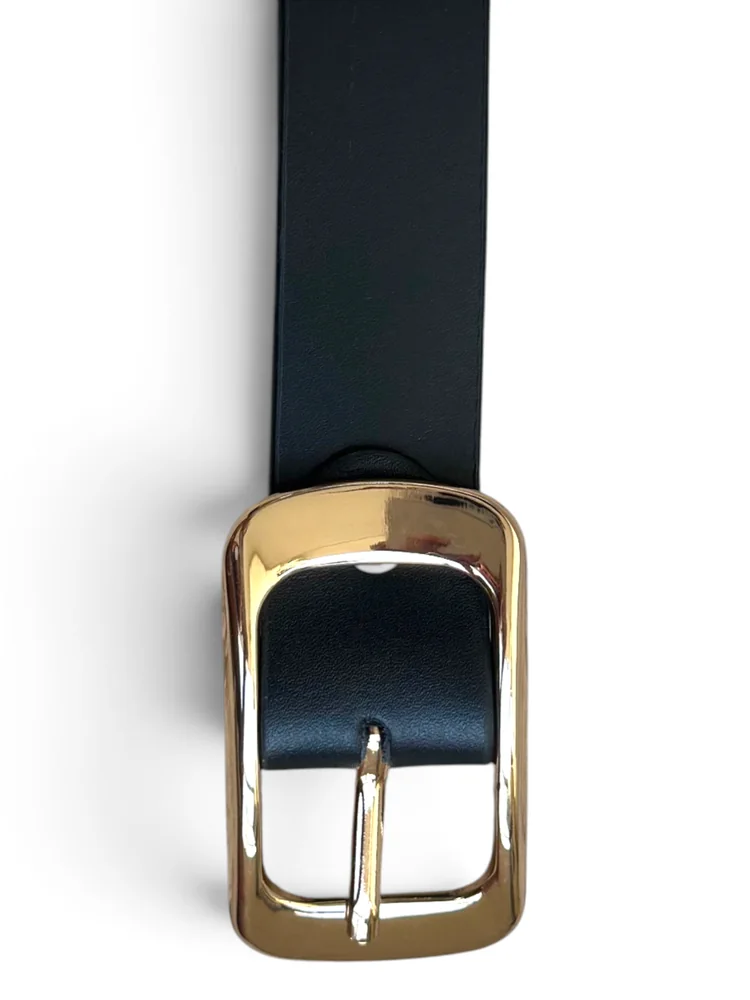 Women's Leather Belt with Gold Rectangular Buckle (Image 7)