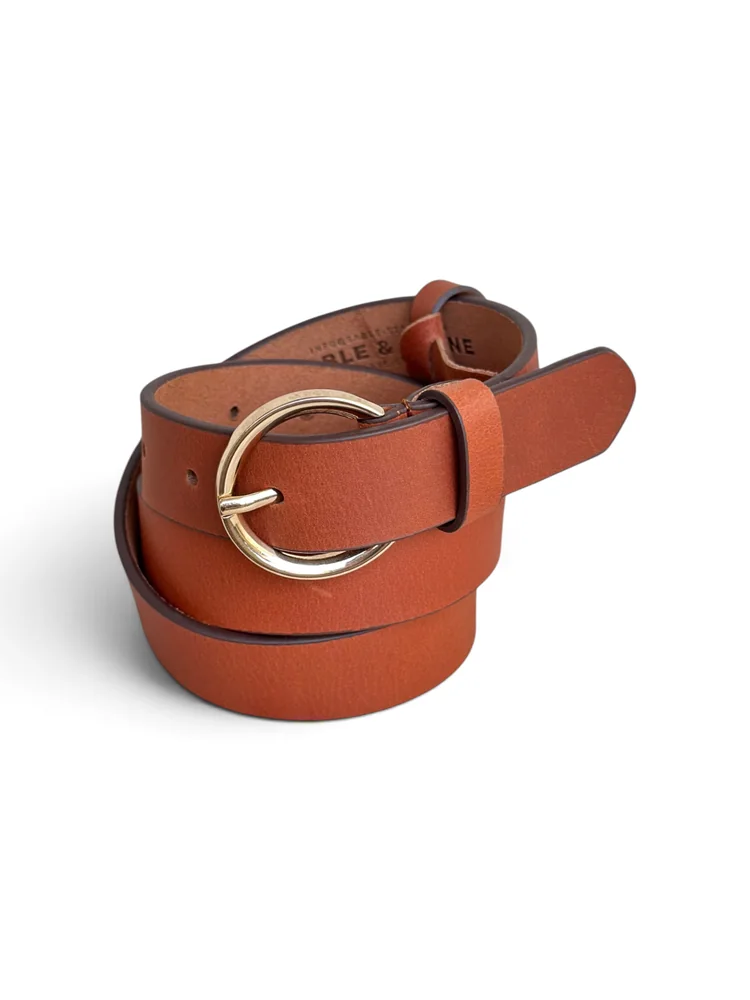 Women's Leather Belt with Gold Round Buckle (Image 6)