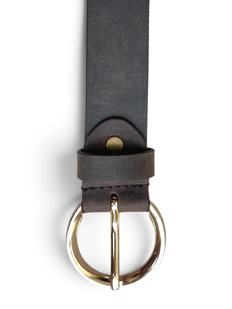 Women's Leather Belt with Gold Round Buckle (Image 7)