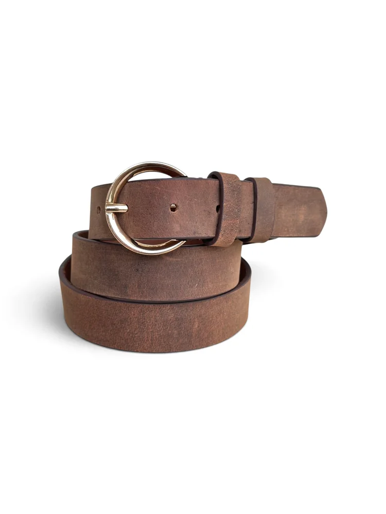 Women's Leather Belt with Gold Round Buckle (Image 5)