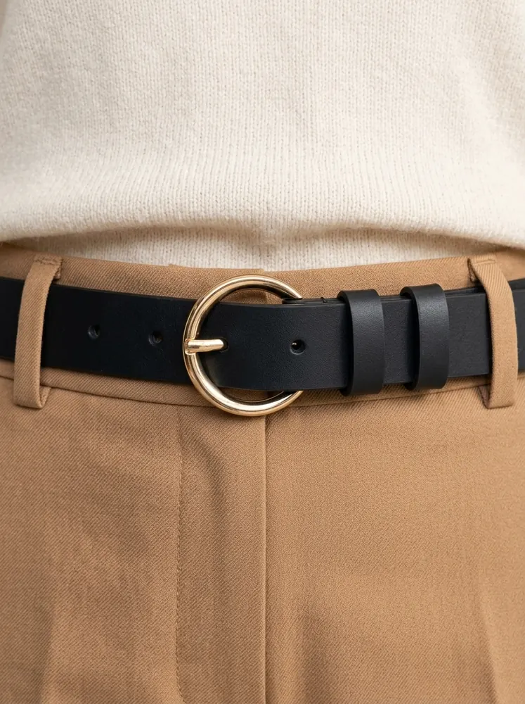 Women's Leather Belt with Gold Round Buckle (Image 3)